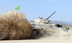 格里格拉图为步战车实弹射击