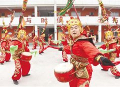 粘粘世界热气球“目前最受旅宬迎的