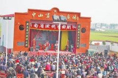 桑叶红年龄你好优美搞笑心情图大全