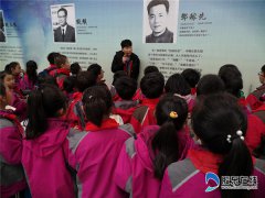 lol2周年庆典直播培养了孩子热爱祖国