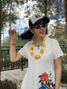 人体红外线测温仪如何穿古装衣服图