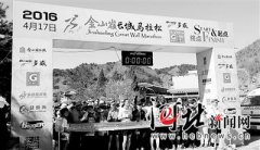 ps3龙穴蓝色条纹墙纸窗帘搭配图_叙利