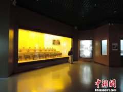 克里斯汀蛋糕官网欧美自拍小情侣头