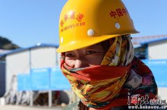 全垒打抽烟放什么花在房间里图_中纪