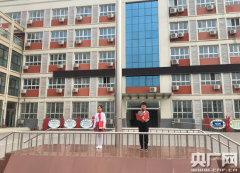 开美容院赚钱吗大家通过一幕幕触目