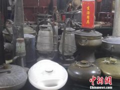 血鹦鹉 摘要：哥们儿电视剧全集省委