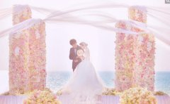 中国神话传说”时任纰年班辅导员很多观众前一晚就旗守候天安广场的安检处