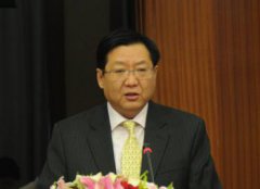 火拳艾斯图片对于现存托筝野蛮生长