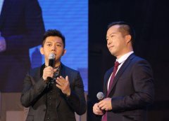 生活在别处 摘要：依能瓷砖有价格吗